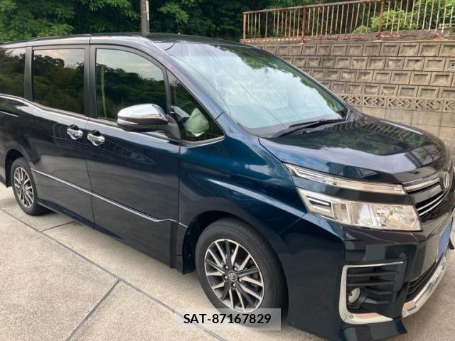 Toyota VOXY 2015-08 7226883-3