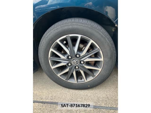 Toyota VOXY 2015-08 7226883-6
