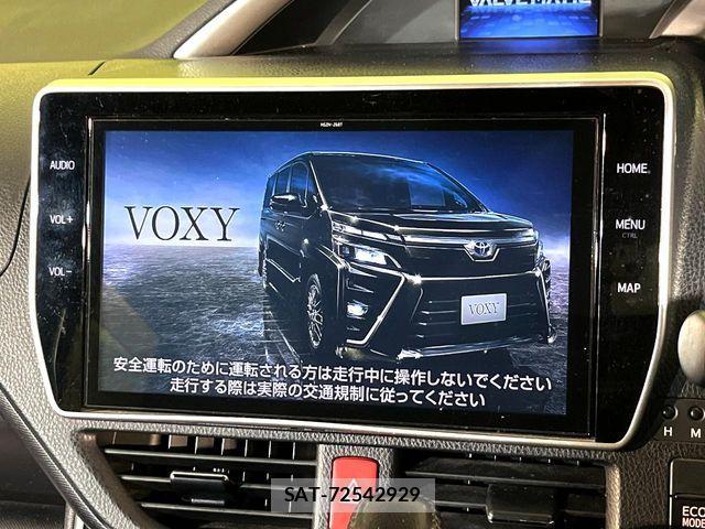 Toyota VOXY 2020-08 7226944-2