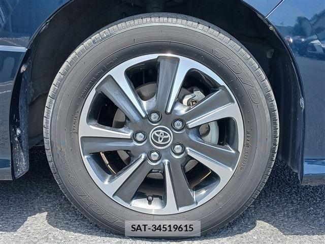 Toyota VOXY 2021-05 7215957-13