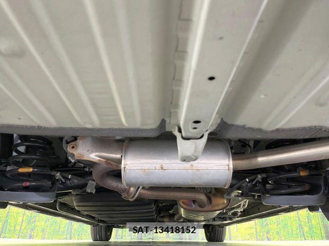 Toyota VOXY 2021-05 7226956-18