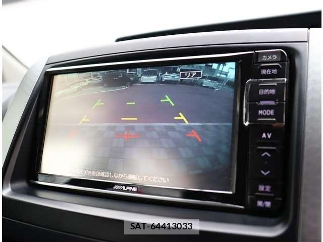 Toyota VOXY 2013-10 7226872-9