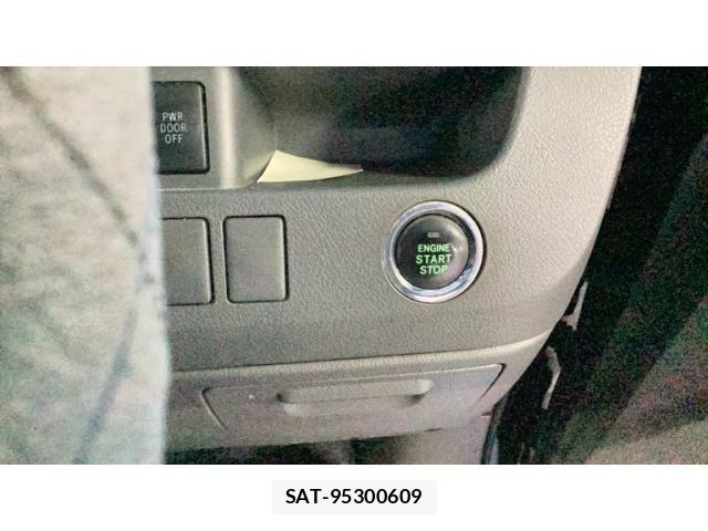 Toyota VOXY 2009-07 7226850-12
