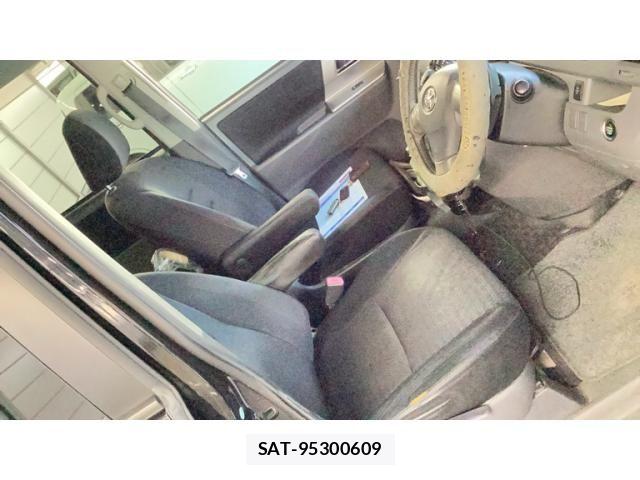 Toyota VOXY 2009-07 7226850-16