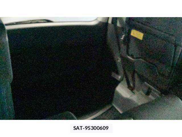Toyota VOXY 2009-07 7226850-19