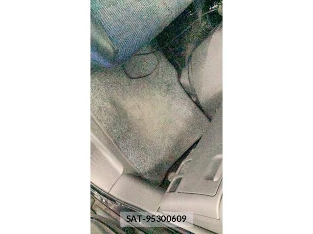 Toyota VOXY 2009-07 7226850-21