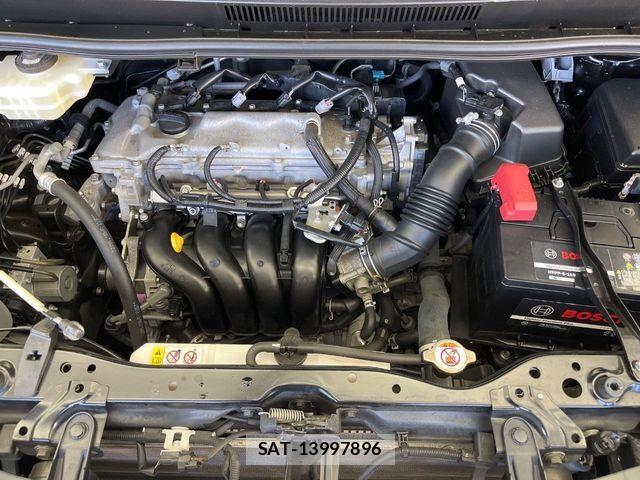 Toyota VOXY 2018-01 7226919-18