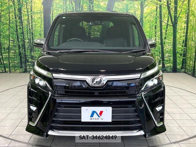 Toyota VOXY 2018-09 7226922-14