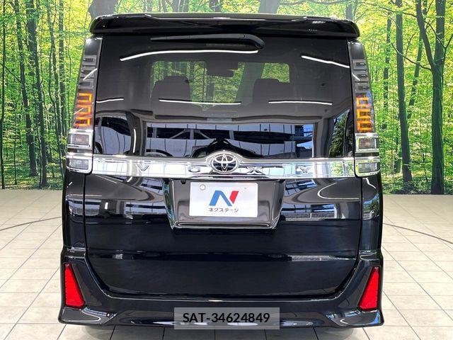 Toyota VOXY 2018-09 7226922-15