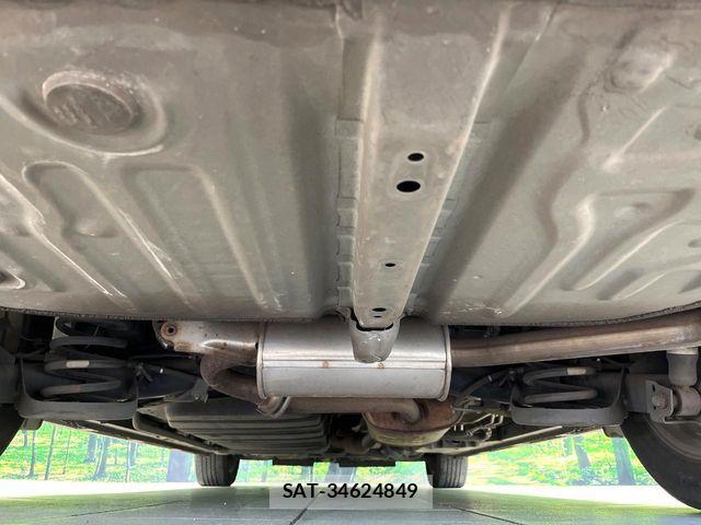 Toyota VOXY 2018-09 7226922-19