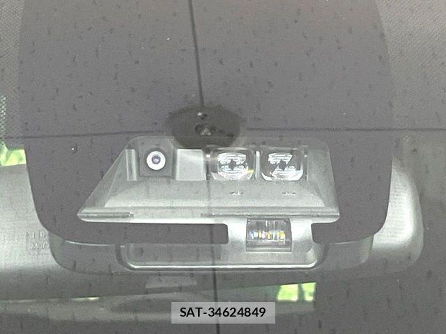 Toyota VOXY 2018-09 7226922-6
