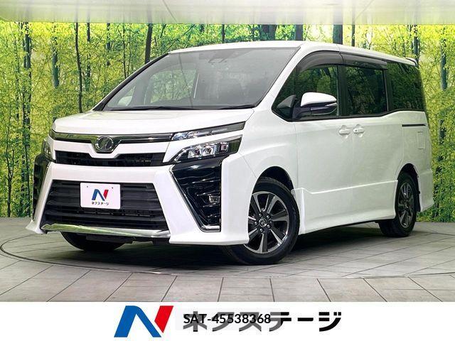 Toyota VOXY 2017-09 7226908-0