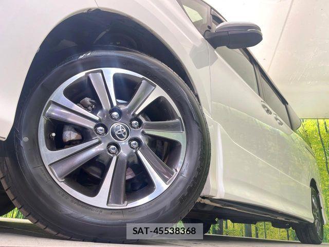 Toyota VOXY 2017-09 7226908-12