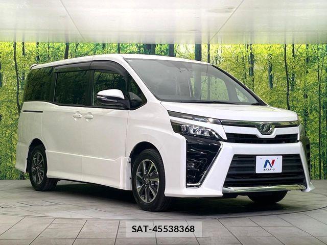 Toyota VOXY 2017-09 7226908-15