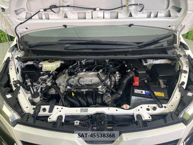Toyota VOXY 2017-09 7226908-17