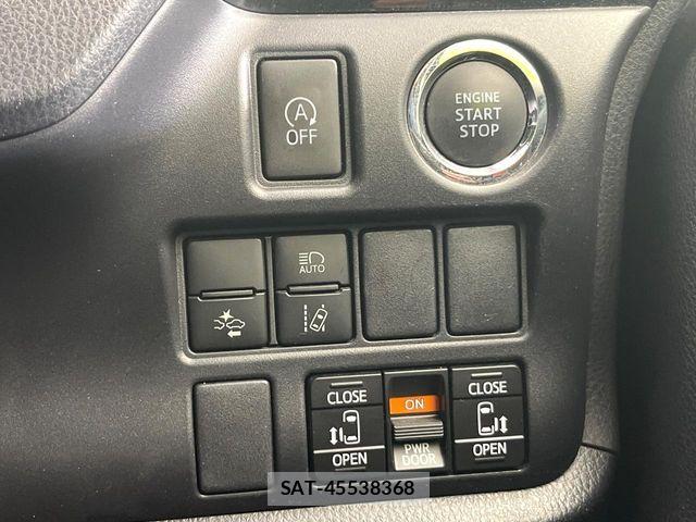Toyota VOXY 2017-09 7226908-6