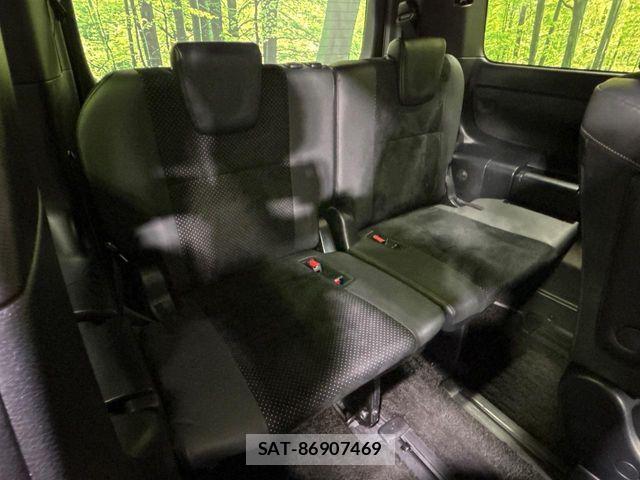 Toyota VOXY 2021-04 7226950-8