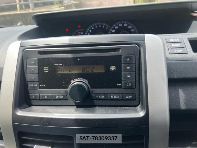 Toyota VOXY 2011-08 7226861-16