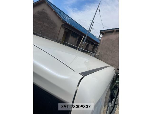 Toyota VOXY 2011-08 7226861-19