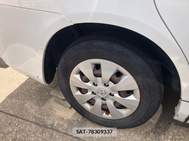 Toyota VOXY 2011-08 7226861-5