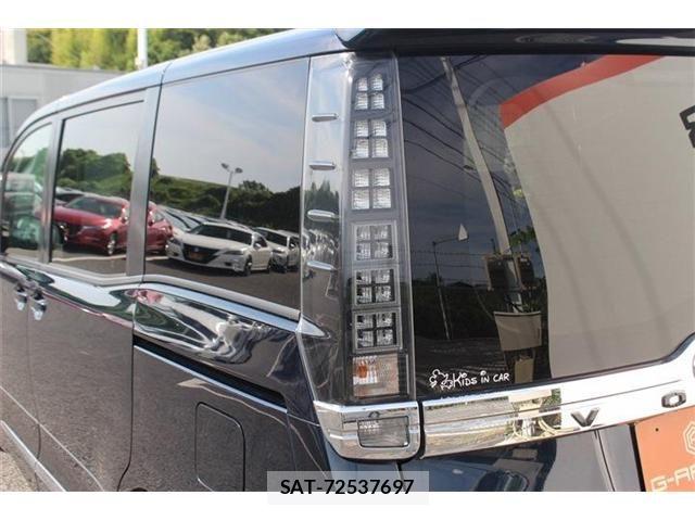 Toyota VOXY 2014-01 7226871-19