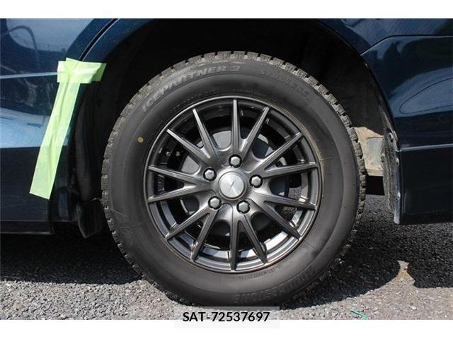 Toyota VOXY 2014-01 7226871-24