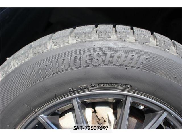 Toyota VOXY 2014-01 7226871-26