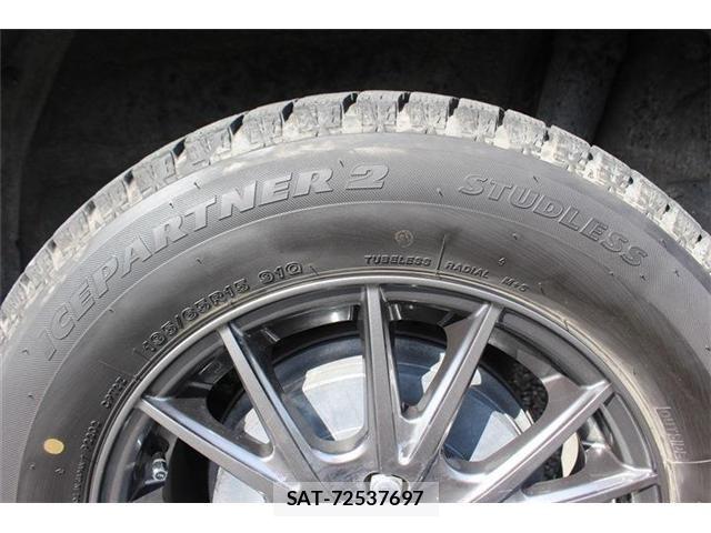 Toyota VOXY 2014-01 7226871-27