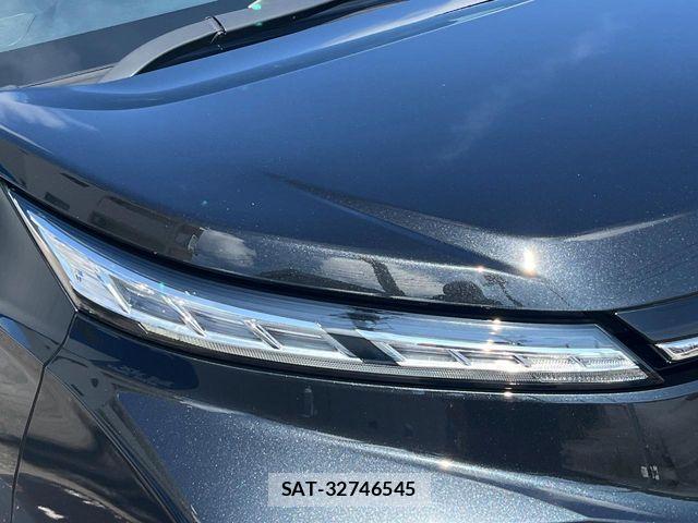 Toyota VOXY 2022-09 7226966-13