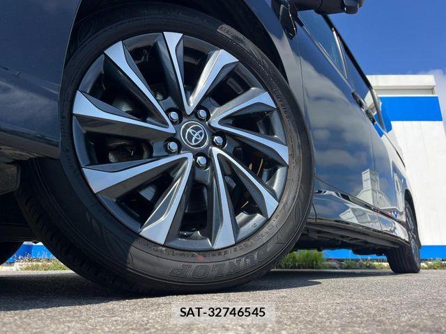 Toyota VOXY 2022-09 7226966-14