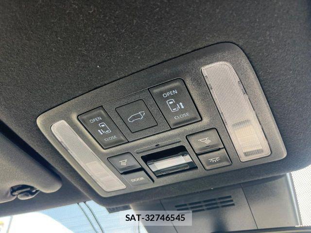 Toyota VOXY 2022-09 7226966-6