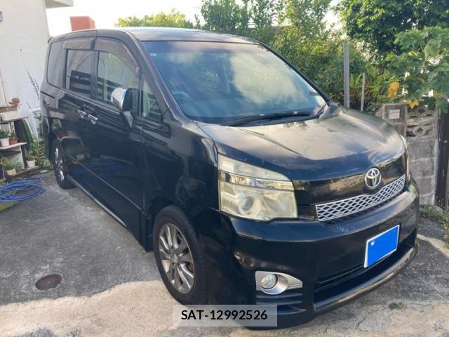 Toyota VOXY 2013-04 7226867-1