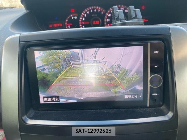 Toyota VOXY 2013-04 7226867-18