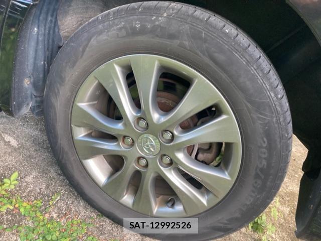 Toyota VOXY 2013-04 7226867-7