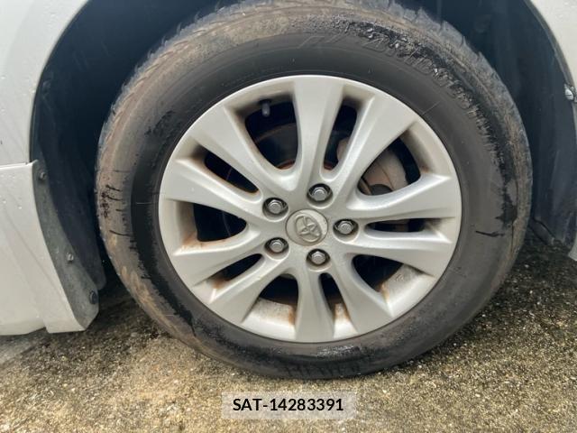 Toyota VOXY 2010-11 7226860-7