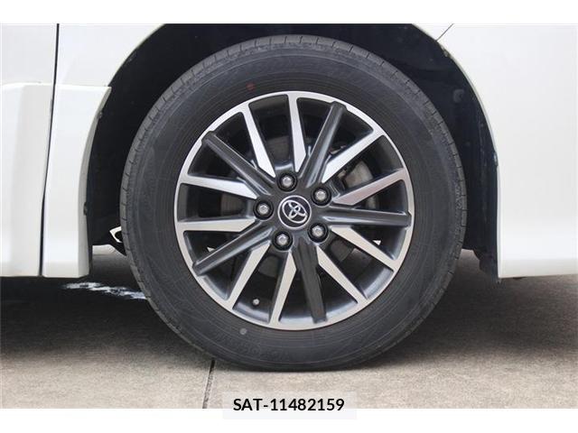 Toyota VOXY 2016-05 7226895-14