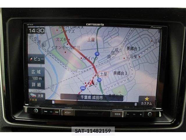 Toyota VOXY 2016-05 7226895-1