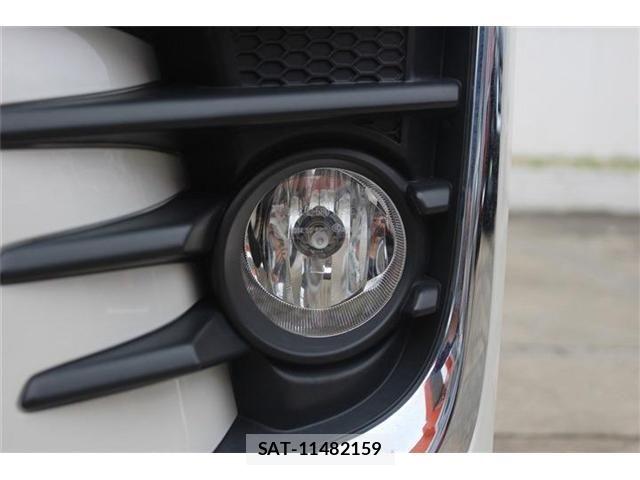 Toyota VOXY 2016-05 7226895-21