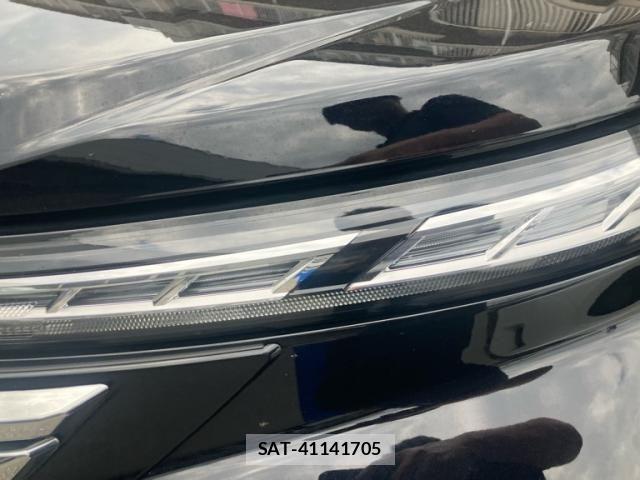Toyota VOXY 2024-10 7226993-9