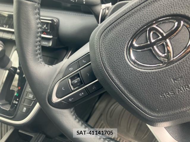 Toyota VOXY 2024-10 7226993-15