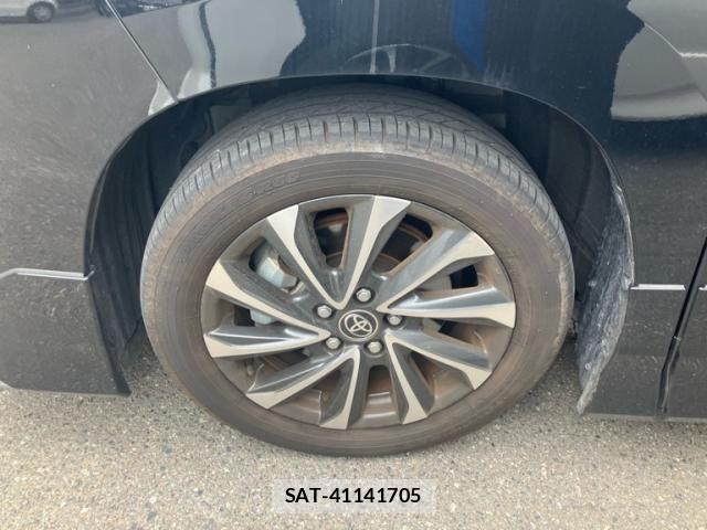 Toyota VOXY 2024-10 7226993-7