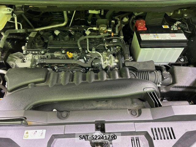 Toyota VOXY 2023-08 7226987-18
