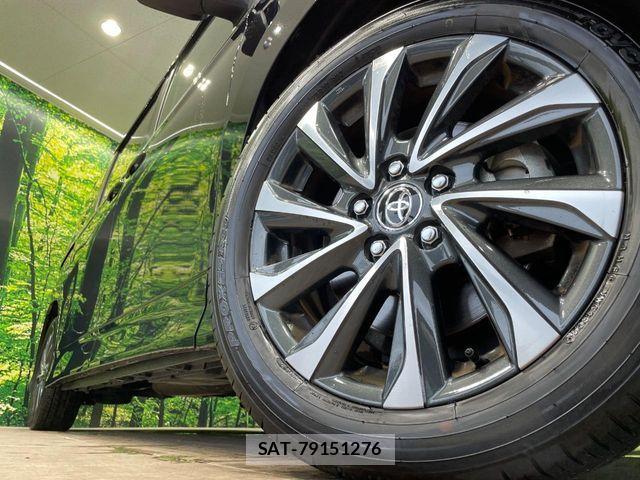 Toyota VOXY 2023-10 7226986-13