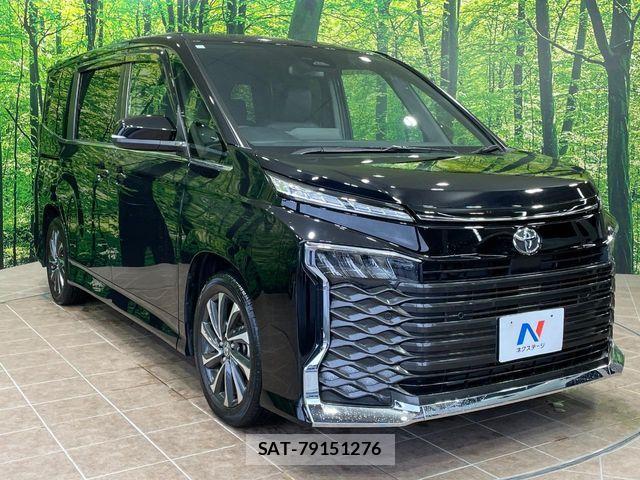 Toyota VOXY 2023-10 7226986-16