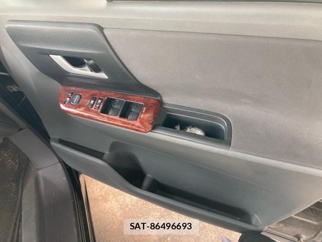 Toyota VOXY 2010-01 7226852-8