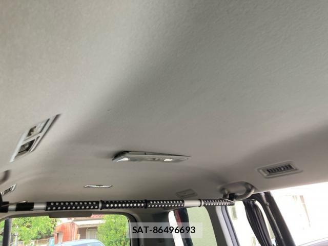Toyota VOXY 2010-01 7226852-12