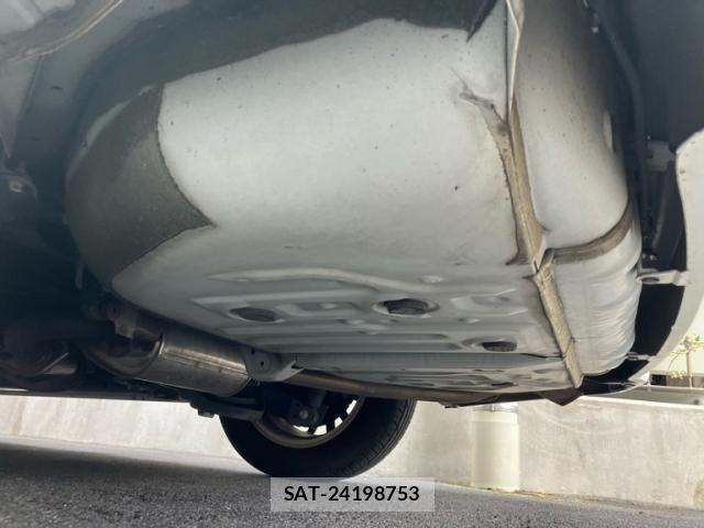 Toyota VOXY 2014-01 7226873-8
