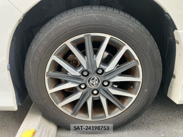 Toyota VOXY 2014-01 7226873-13