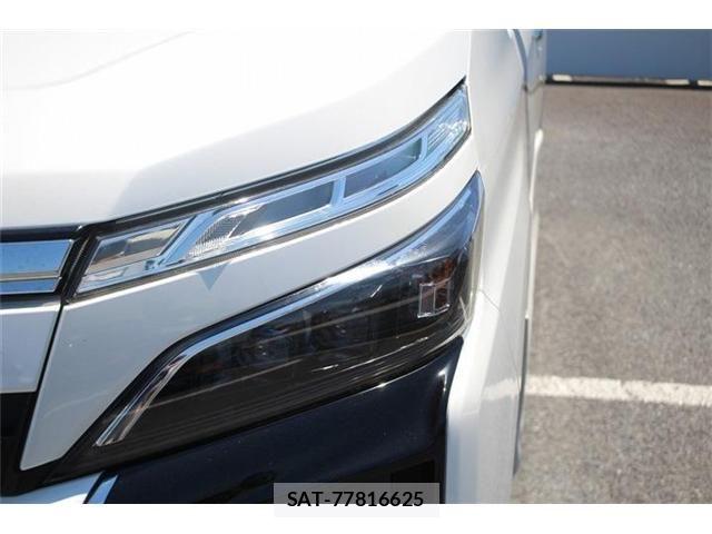 Toyota VOXY 2020-03 7226939-19