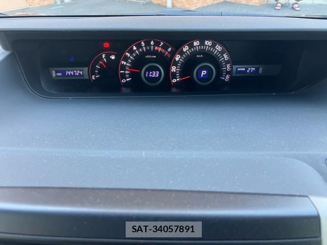 Toyota VOXY 2010-01 7226858-19